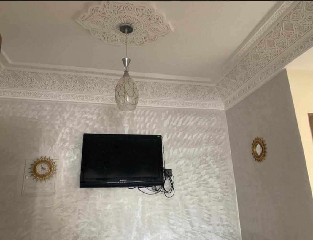 Adorable Apartamento A 8 Min Del Aeropuerto De Casablanca,Wifi Ultra Rapido Y Parking Gratis Derroua Eksteriør bilde